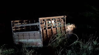 ರಾಯಚೂರಿನಲ್ಲಿ ಲಾರಿ, 2 ಗೂಡ್ಸ್ ವಾಹನಗಳ ಮಧ್ಯೆ ಸರಣಿ ಅಪಘಾತ: ಐವರು ಸಾವು