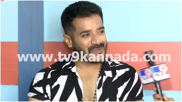 ‘ನಾನು ಕಪ್ ಗೆಲ್ಲದಿರಬಹುದು, ಶೋ ಗೆದ್ದಿದ್ದೇನೆ’; ಸೀಸನ್ ಚಪ್ಪಾಳೆ ಬದಲಿಸಿದ ಬಗ್ಗೆ ಧ್ರುವಂತ್ ಮಾತು ‘ನಾನು ಕಪ್ ಗೆಲ್ಲದಿರಬಹುದು, ಶೋ ಗೆದ್ದಿದ್ದೇನೆ’; ಸೀಸನ್ ಚಪ್ಪಾಳೆ ಬದಲಿಸಿದ ಬಗ್ಗೆ ಧ್ರುವಂತ್ ಮಾತು