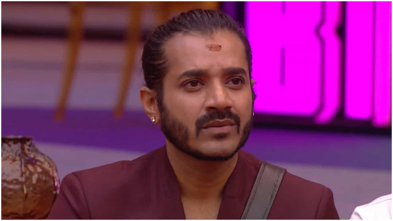 ಬಿಗ್ ಬಾಸ್ ಮಿಡ್ ವೀಕ್ ಎಲಿಮಿನೇಷನ್ನಲ್ಲಿ ಧ್ರುವಂತ್ ಔಟ್; ಕಿಚ್ಚನ ಚಪ್ಪಾಳೆಯೇ ಮುಳುವಾಯ್ತಾ? ಬಿಗ್ ಬಾಸ್ ಮಿಡ್ ವೀಕ್ ಎಲಿಮಿನೇಷನ್ನಲ್ಲಿ ಧ್ರುವಂತ್ ಔಟ್; ಕಿಚ್ಚನ ಚಪ್ಪಾಳೆಯೇ ಮುಳುವಾಯ್ತಾ?