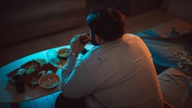 ತಡವಾಗಿ ಊಟ ಮಾಡುವುದರಿಂದ ಸಕ್ಕರೆ ಕಾಯಿಲೆ ಬರುತ್ತಾ? ಇಲ್ಲಿದೆ ಸ್ಪಷ್ಟ ಉತ್ತರ