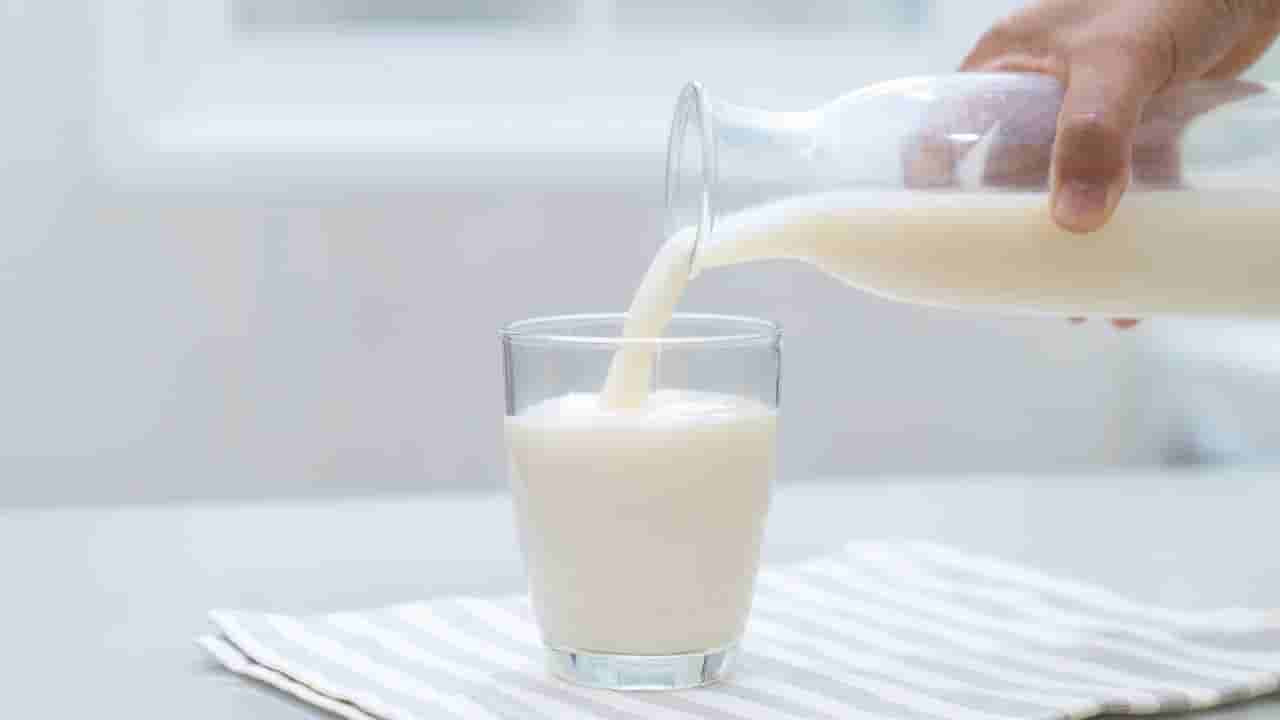 ಈ ಆರೋಗ್ಯ ಸಮಸ್ಯೆ ನಿಮಗಿದ್ದು ರಾತ್ರಿ ಹಾಲು ಕುಡಿಯುತ್ತಿದ್ದರೆ ನೀವು ತುಂಬಾ ಅಪಾಯದಲ್ಲಿದ್ದೀರಿ ಎಂದರ್ಥ!