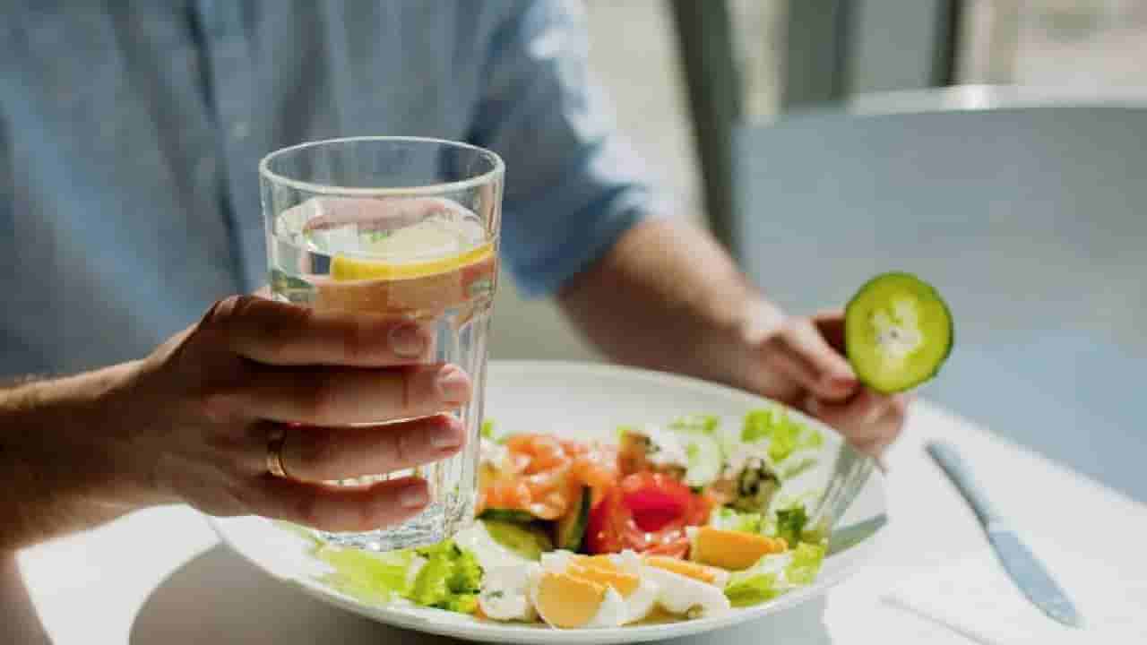 ಊಟ ಮಾಡಿದ ತಕ್ಷಣ ನೀರು ಕುಡಿಯುವ ಅಭ್ಯಾಸ ಎಷ್ಟು ಡೇಂಜರ್ ನೋಡಿ