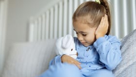 ಮಕ್ಕಳ ಕಿವಿಗೆ ಎಣ್ಣೆ ಹಾಕುವುದರಿಂದ ಕಿವಿ ನೋವು ಕಡಿಮೆಯಾಗುತ್ತದೆಯೇ?