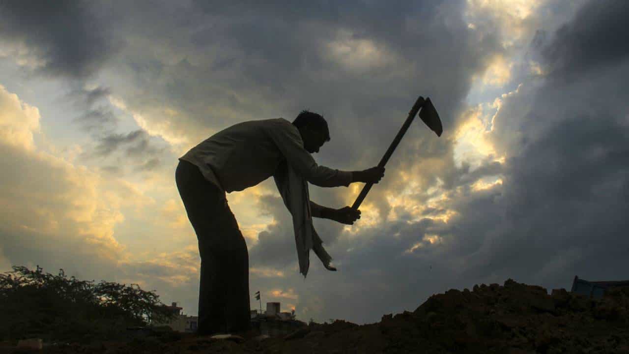 ಕೇಂದ್ರ ಬಜೆಟ್ 2026: ಪಿಎಂ ಕಿಸಾನ್ ಹಣ ಎರಡು ಪಟ್ಟು ಹೆಚ್ಚಾಗುತ್ತಾ? ರೈತರ ನಿರೀಕ್ಷೆ ಈ ಬಜೆಟ್​ನಲ್ಲಿ ಈಡೇರುತ್ತಾ?
