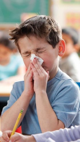 ಮಗುವಿಗೆ ಆಗಾಗ ಜ್ವರ ಬರುತ್ತಿದೆಯೇ? ಡಾಕ್ಟರ್​ ಏನ್​ ಹೇಳ್ತಾರೆ ಕೇಳಿ