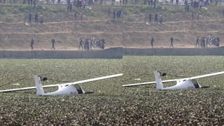 ಅಂಬಿಗರ ಚೌಡಯ್ಯ ಭವ್ಯ ಮೆರವಣಿಗೆಗೆ ಹೆಲಿಕಾಪ್ಟರ್​​ನಿಂದ ಪುಷ್ಪವೃಷ್ಟಿ