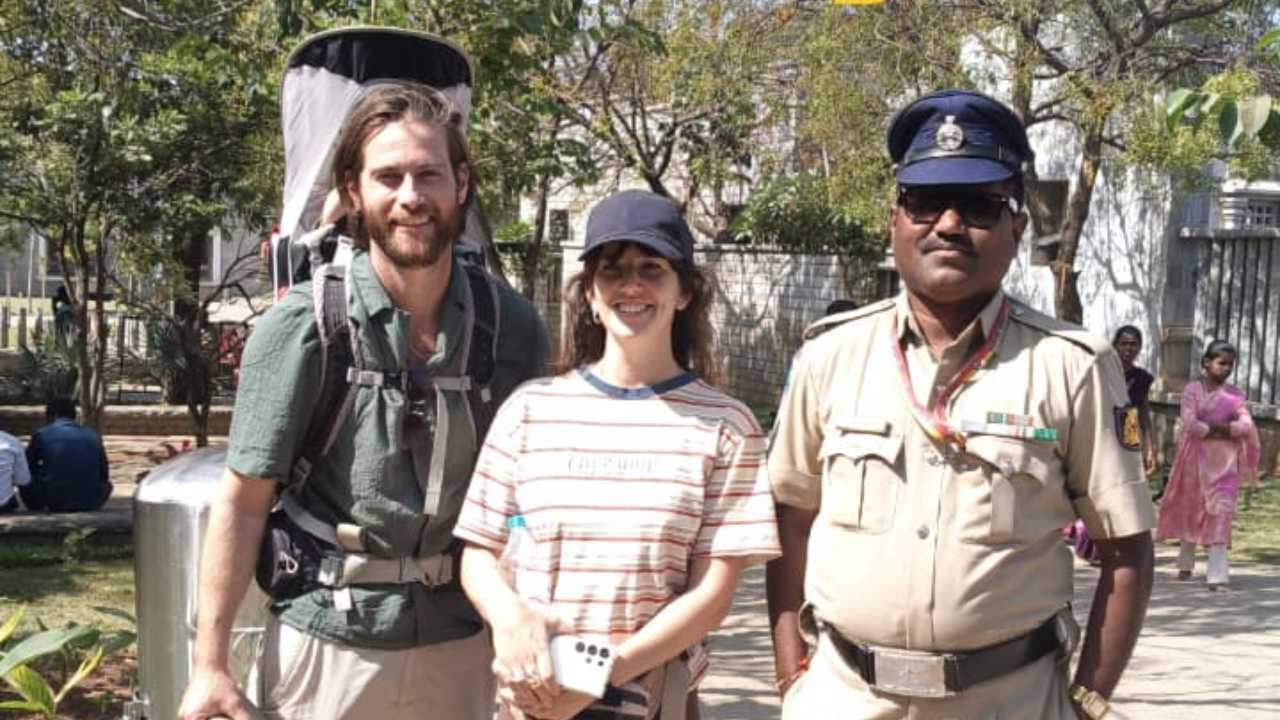 ಕೊಪ್ಪಳ ಗವಿಸಿದ್ದೇಶ್ವರ ಜಾತ್ರೆಗೆ ಆಗಮಿಸಿದ ಇಸ್ರೇಲ್ ದಂಪತಿ! ಕೊಪ್ಪಳ ಗವಿಸಿದ್ದೇಶ್ವರ ಜಾತ್ರೆಗೆ ಆಗಮಿಸಿದ ಇಸ್ರೇಲ್ ದಂಪತಿ!