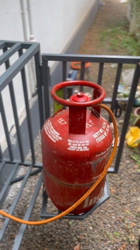 ಗ್ಯಾಸ್​ ಸಿಲಿಂಡರ್​ ಹೇಗೆ ತಯಾರಾಗುತ್ತೆ ನೋಡಿ