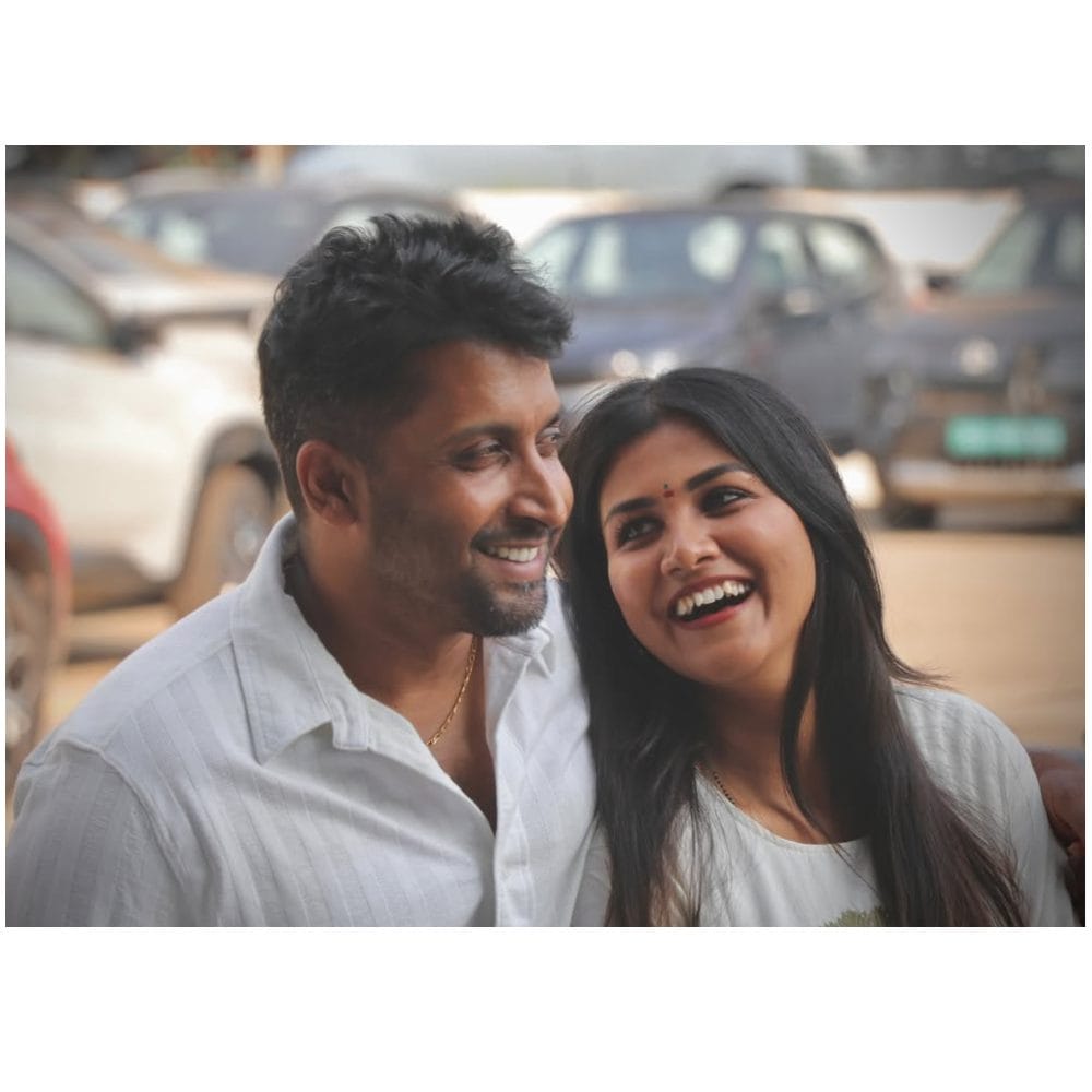 ಗೌತಮಿ ಜಾಧವ್ ಅವರು ಸೋಶಿಯಲ್ ಮೀಡಿಯಾದಲ್ಲಿ ಸಾಕಷ್ಟು ಖ್ಯಾತಿ ಗಳಿಸಿದ್ದಾರೆ. ಇತ್ತೀಚೆಗೆ ಅವರು ಉಗ್ರಂ ಮಂಜು ಅವರ ವಿವಾಹಕ್ಕೆ ತೆರಳಿದ್ದರು. ನವ ದಂಪತಿಗೆ ಅವರು ಶುಭಕೋರಿ ಬಂದಿದ್ದರು. 