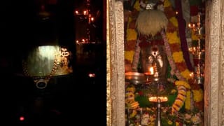 ಮಾದಪ್ಪನ ಭಕ್ತರಿಗೂ ಚಿರತೆ ಕಾಟ: ರಸ್ತೆಯ ಬದಿಯೇ‌ ಸೇತುವೆ ಮೇಲೆ ಕುಳಿತ ಚಿರತೆ! ಪಾದಯಾತ್ರೆ ಬರುವ ಭಕ್ತರೇ ಎಚ್ಚರ