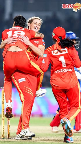 ಕೊನೆಯ ಎಸೆತದಲ್ಲಿ ಪಂದ್ಯ ಗೆದ್ದ ಗುಜರಾತ್ ಜೈಂಟ್ಸ್​