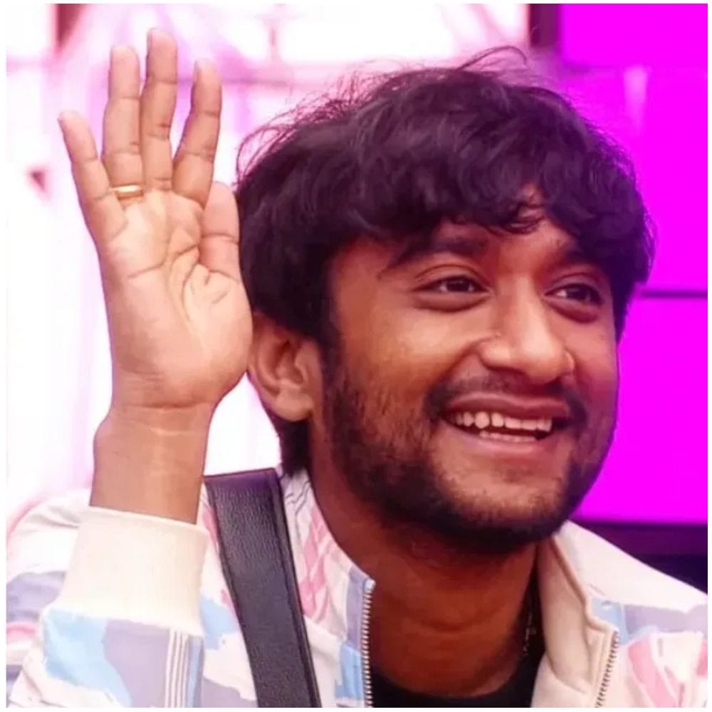 ಬಿಗ್ ಬಾಸ್ ಸೀಸನ್ 12: ಈ ಬಾರಿಯ ಸೀಸನ್ ಅಲ್ಲಿ ಗಿಲ್ಲಿ ನಟ ಗೆಲುವು ಕಂಡಿದ್ದಾರೆ. ಅವರಿಗೆ ದೊಡ್ಡ ಮಟ್ಟದಲ್ಲಿ ವೋಟ್ ಸಿಕ್ಕಿದೆ. ಅವರ ಸಾಧನೆಗೆ ಎಲ್ಲರಿಂದ ಮೆಚ್ಚುಗೆ ಸಿಕ್ಕಿದೆ. ಇನ್​​ಸ್ಟಾಗ್ರಾಮ್​​ನಲ್ಲಿ ಒಂದೂವರೆ ಮಿಲಿಯನ್ ಫಾಲೋವರ್ಸ್ ಸಿಕ್ಕಿದ್ದಾರೆ. 