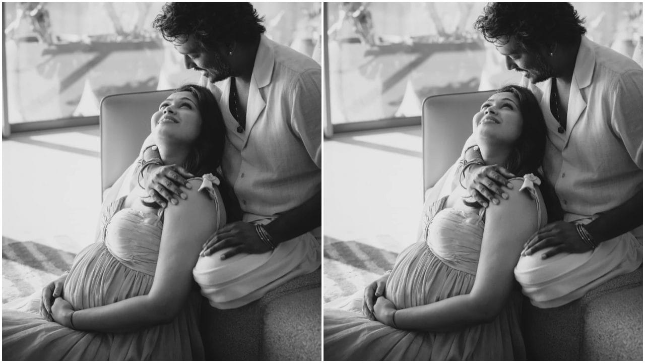 ಅಟ್ಲಿ ಹಾಗೂ ಪ್ರಿಯಾ 2014ರಲ್ಲಿ ವಿವಾಹ ಆದರು. ಈ ದಂಪತಿಗೆ ಒಂದು ಮಗು ಇದೆ. ಈಗ ಅಟ್ಲಿ ಅವರು ಮತ್ತೊಮ್ಮೆ ತಂದೆ ಆಗುತ್ತಿದ್ದು, ಈ ಖುಷಿಯ ಸುದ್ದಿಯನ್ನು ಅಭಿಮಾನಿಗಳಿಗೆ ತಿಳಿಸಿದ್ದಾರೆ. ಅಭಿಮಾನಿಗಳು ಅಟ್ಲಿ ದಂಪತಿಗೆ ಅಭಿನಂದನೆ ತಿಳಿಸಿದ್ದಾರೆ. 