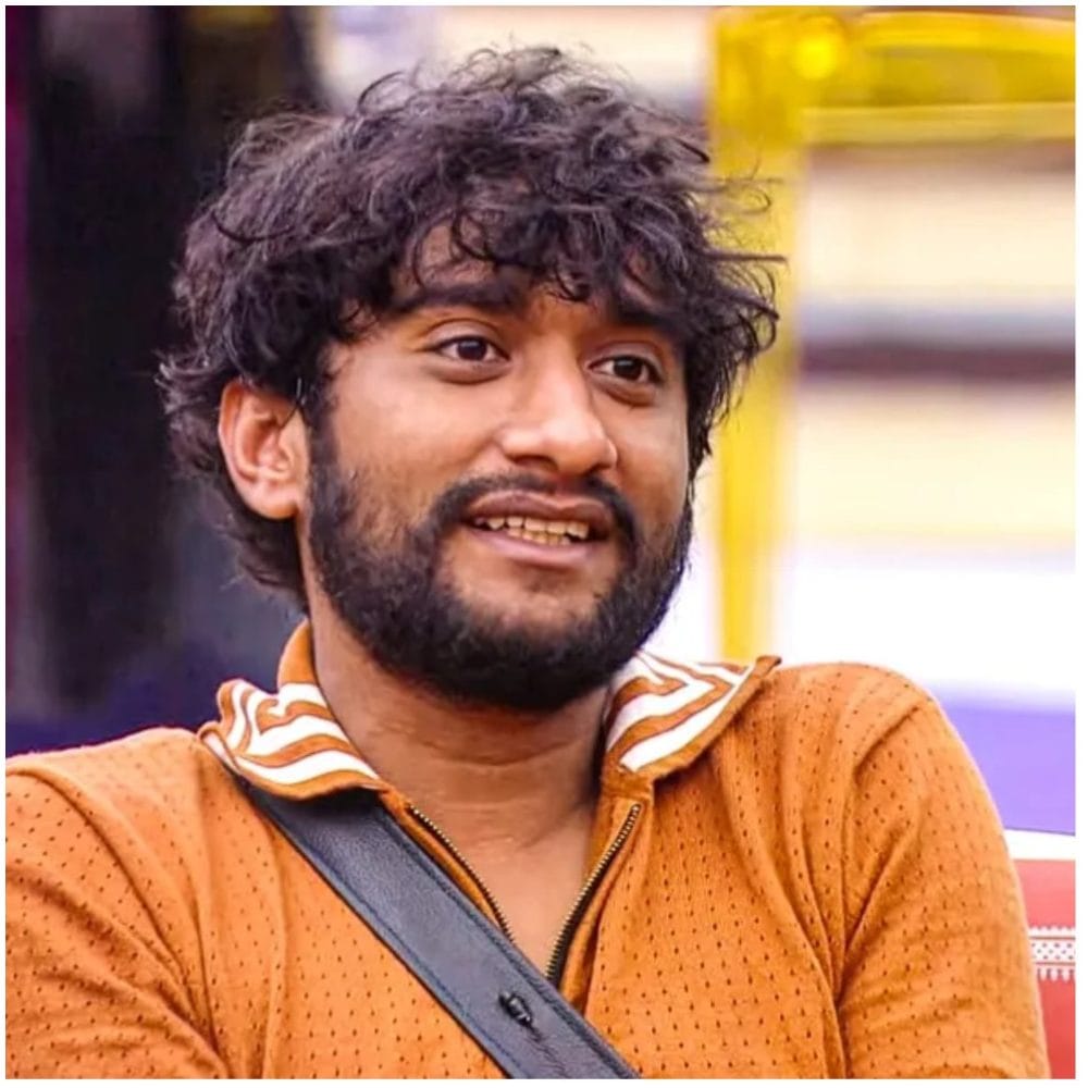 ಜಗ್ಗೇಶ್ ಅಂದು ಹೇಳಿದ ಮಾತಿನ ಬಗ್ಗೆ ಪ್ರತಿಕ್ರಿಯೆ ನೀಡಿದ್ದ ಗಿಲ್ಲಿ, ‘ಜಗ್ಗೇಶ್ ಅವರ ಅನುಭವ ಎಷ್ಟು ಎಂಬುದು ಇದರಿಂದ ಗೊತ್ತಾಗುತ್ತದೆ’ ಎಂದಿದ್ದರು. ಯಾರು ಯಶಸ್ಸು ಕಾಣುತ್ತಾರೆ, ಕಾಣುವುದಿಲ್ಲ ಎಂಬುದನ್ನು ಕಣ್ಣಿನಿಂದ ಅಳೆದೇ ಹೇಳಿದ್ದಾರೆ. 