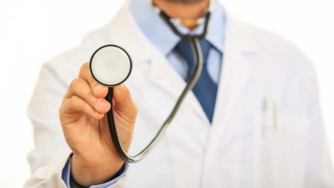 ಸರ್ಕಾರಿ ವೈದ್ಯರು ಖಾಸಗಿ ಆಸ್ಪತ್ರೆಲಿ ಒಳರೋಗಿಗಳಿಗೆ ಚಿಕಿತ್ಸೆ ನೀಡುವಂತಿಲ್ಲ