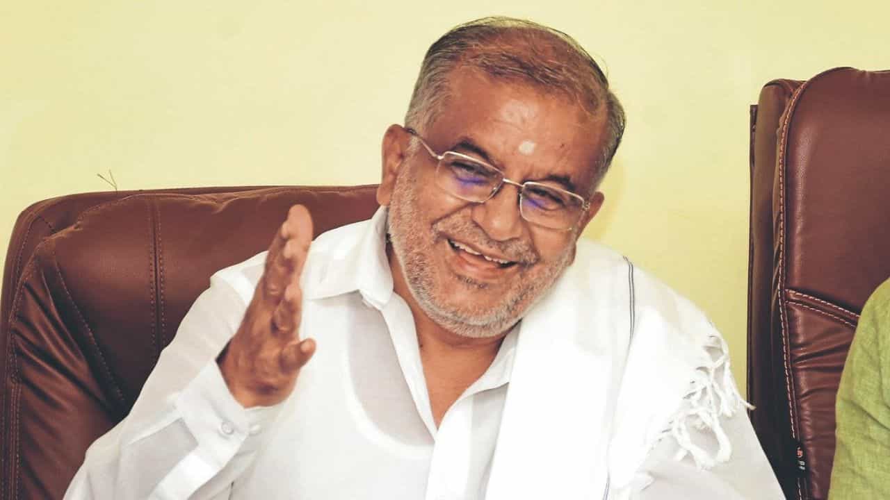 ವಿರೋಧಿಗಳಿಗೆ ಜಿ.ಟಿ. ದೇವೇಗೌಡ ಟಕ್ಕರ್: JDSನಿಂದ ಹೊರ ಬರ್ತಾರಾ ಹಾಲಿ ಶಾಸಕ? ವಿರೋಧಿಗಳಿಗೆ ಜಿ.ಟಿ. ದೇವೇಗೌಡ ಟಕ್ಕರ್: JDSನಿಂದ ಹೊರ ಬರ್ತಾರಾ ಹಾಲಿ ಶಾಸಕ?