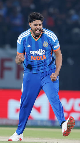 ಸತತ 4ನೇ ಬಾರಿಗೆ ಕಾನ್ವೇ ವಿಕೆಟ್ ಉರುಳಿಸಿದ ಹರ್ಷಿತ್