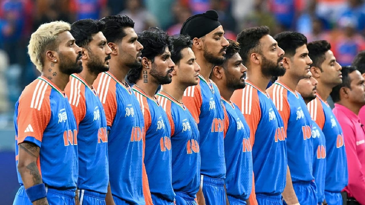 ಭಾರತ ಟಿ20 ತಂಡ: ಸೂರ್ಯಕುಮಾರ್ ಯಾದವ್ (ನಾಯಕ), ಅಕ್ಷರ್ ಪಟೇಲ್ (ಉಪನಾಯಕ), ಅಭಿಷೇಕ್ ಶರ್ಮಾ, ತಿಲಕ್ ವರ್ಮಾ, ಹಾರ್ದಿಕ್ ಪಾಂಡ್ಯ, ಶಿವಂ ದುಬೆ, ಸಂಜು ಸ್ಯಾಮ್ಸನ್ (ವಿಕೆಟ್ ಕೀಪರ್), ಜಸ್​ಪ್ರೀತ್ ಬುಮ್ರಾ, ಅರ್ಷದೀಪ್ ಸಿಂಗ್, ವರುಣ್ ಚಕ್ರವರ್ತಿ, ಹರ್ಷಿತ್ ರಾಣಾ, ವಾಷಿಂಗ್ಟನ್ ಸುಂದರ್, ಕುಲ್ದೀಪ್ ಯಾದವ್, ಇಶಾನ್ ಕಿಶನ್ (ವಿಕೆಟ್ ಕೀಪರ್), ರಿಂಕು ಸಿಂಗ್.