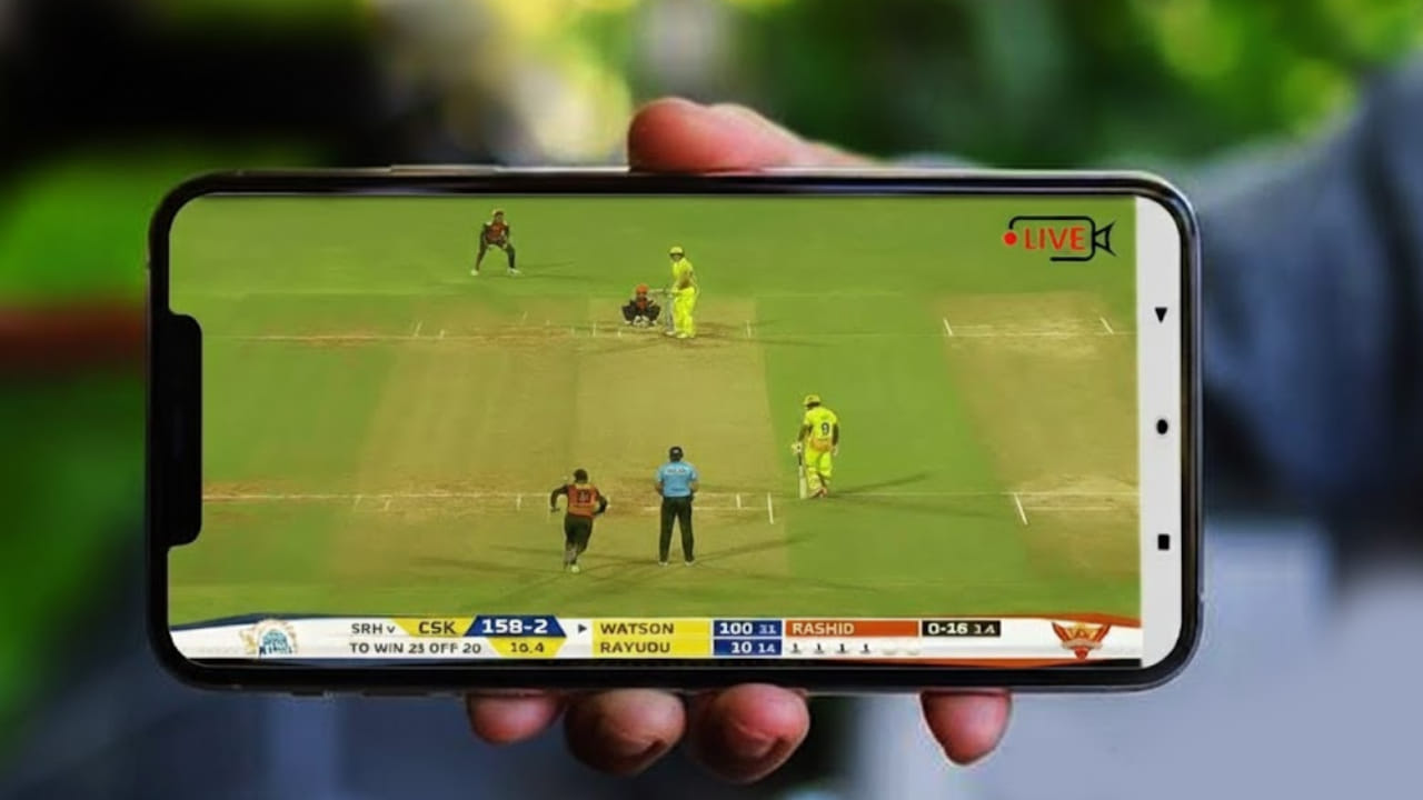 ಅಲ್ಲದೆ ಯಾವುದೇ ಸಂದರ್ಭದಲ್ಲೂ ಬಾಂಗ್ಲಾದೇಶ್, ಬಾಂಗ್ಲಾದೇಶ್ ಕ್ರಿಕೆಟ್ ಅಥವಾ ಬಾಂಗ್ಲಾದೇಶ ಕ್ರಿಕೆಟಿಗರ ಅವಮಾನವನ್ನು ನಾವು ಸಹಿಸುವುದಿಲ್ಲ. ಗುಲಾಮಗಿರಿಯ ದಿನಗಳು ಮುಗಿದಿವೆ. ಹೀಗಾಗಿ ನಮ್ಮ ದೇಶದಲ್ಲಿ ಇಂಡಿಯನ್ ಪ್ರೀಮಿಯರ್ ಲೀಗ್ನ ಪ್ರಸಾರ ನಿಷೇಧಿಸಲು ಮನವಿ ಸಲ್ಲಿಸಿರುವುದಾಗಿ ಆಸಿಫ್ ನಜ್ರುಲ್ ತಿಳಿಸಿದ್ದಾರೆ.