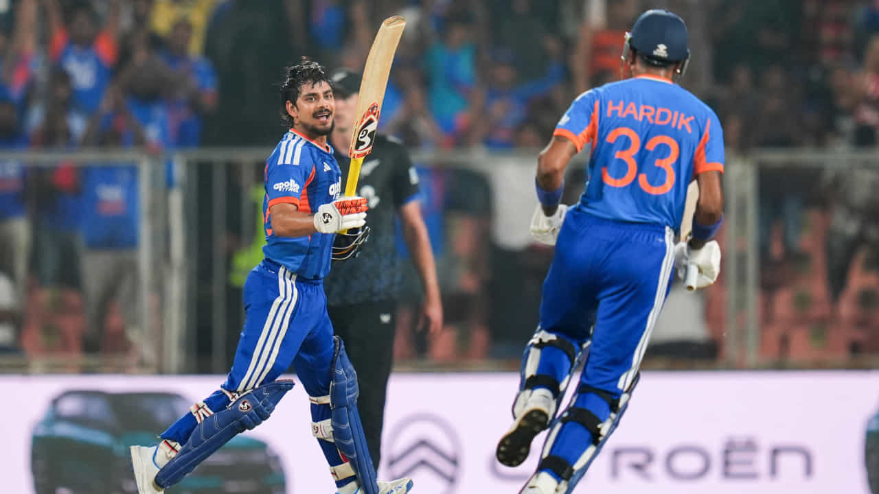 IND vs NZ: ಅಬ್ಬರ ಸಿಡಿಲಬ್ಬರ.. ಪಾಕೆಟ್ ಡೈನಮೋ ಸ್ಫೋಟಕ್ಕೆ ನುಚ್ಚುನೂರಾದ ಕಿವೀಸ್ IND vs NZ: ಅಬ್ಬರ ಸಿಡಿಲಬ್ಬರ.. ಪಾಕೆಟ್ ಡೈನಮೋ ಸ್ಫೋಟಕ್ಕೆ ನುಚ್ಚುನೂರಾದ ಕಿವೀಸ್
