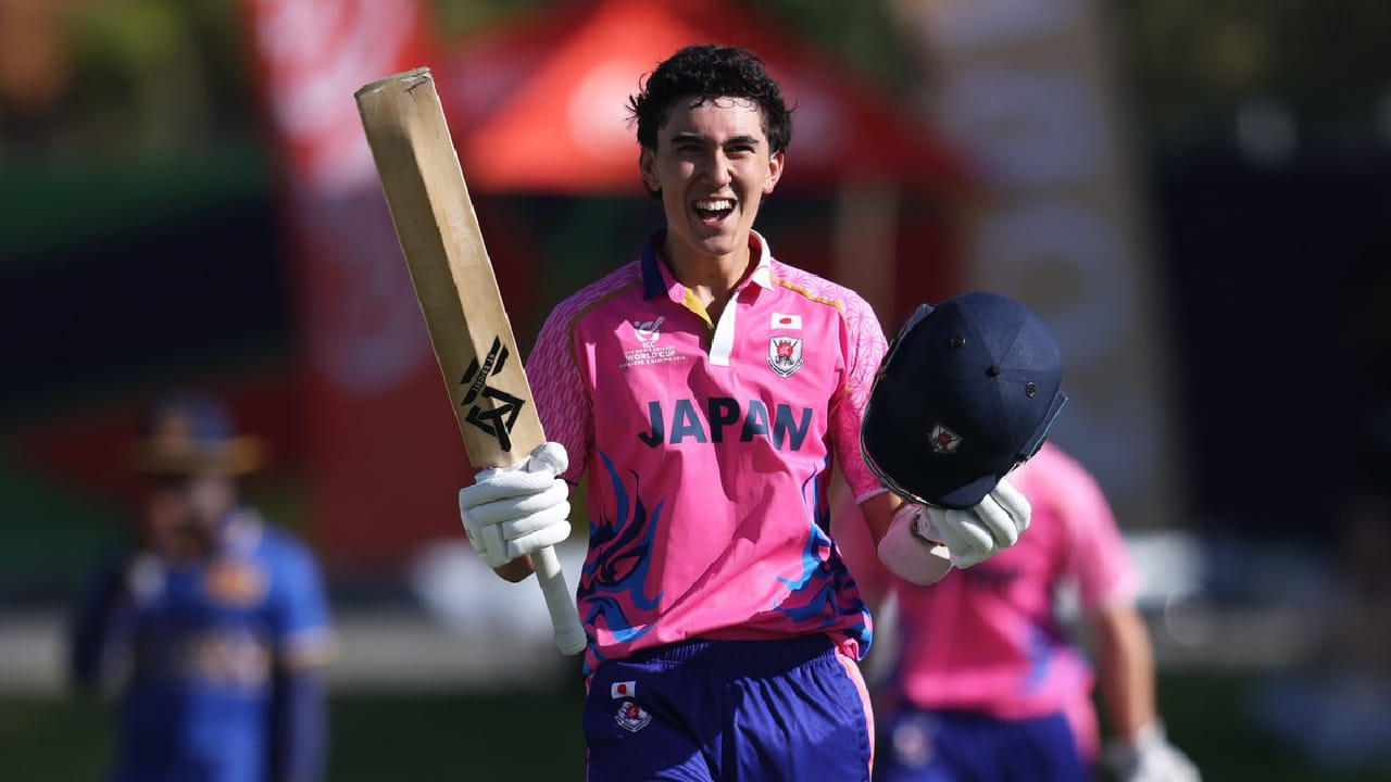 ನಮೀಬಿಯಾದ ವಿಂಡ್​ಹೋಕ್​ನಲ್ಲಿರುವ ಎಸಿಜಿ ಮೈದಾನದಲ್ಲಿ ನಡೆದ ಅಂಡರ್​-19 ವಿಶ್ವಕಪ್​​ನ 16ನೇ ಪಂದ್ಯದಲ್ಲಿ ಆಸ್ಟ್ರೇಲಿಯಾ ಹಾಗೂ ಜಪಾನ್ ತಂಡಗಳು ಮುಖಾಮುಖಿಯಾಗಿದ್ದವು. ಈ ಪಂದ್ಯದಲ್ಲಿ ಟಾಸ್ ಗೆದ್ದು ಮೊದಲು ಬ್ಯಾಟ್ ಮಾಡಿದ ಜಪಾನ್ ತಂಡವು 50 ಓವರ್​ಗಳಲ್ಲಿ 8 ವಿಕೆಟ್ ಕಳೆದುಕೊಂಡು 201 ರನ್ ಕಲೆಹಾಕಿತು.