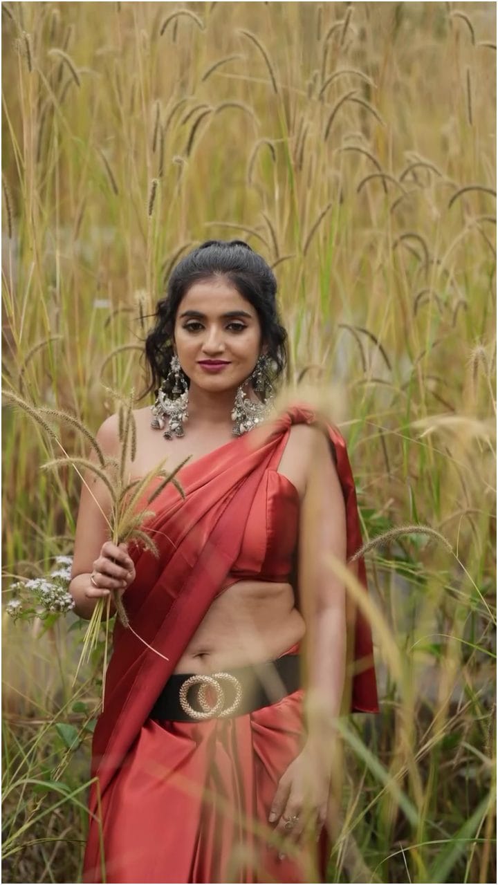 ಹೊಸ ಫೋಟೋಶೂಟ್​​ನಲ್ಲಿ ಮಿಂಚಿದ ಜಾನ್ವಿ