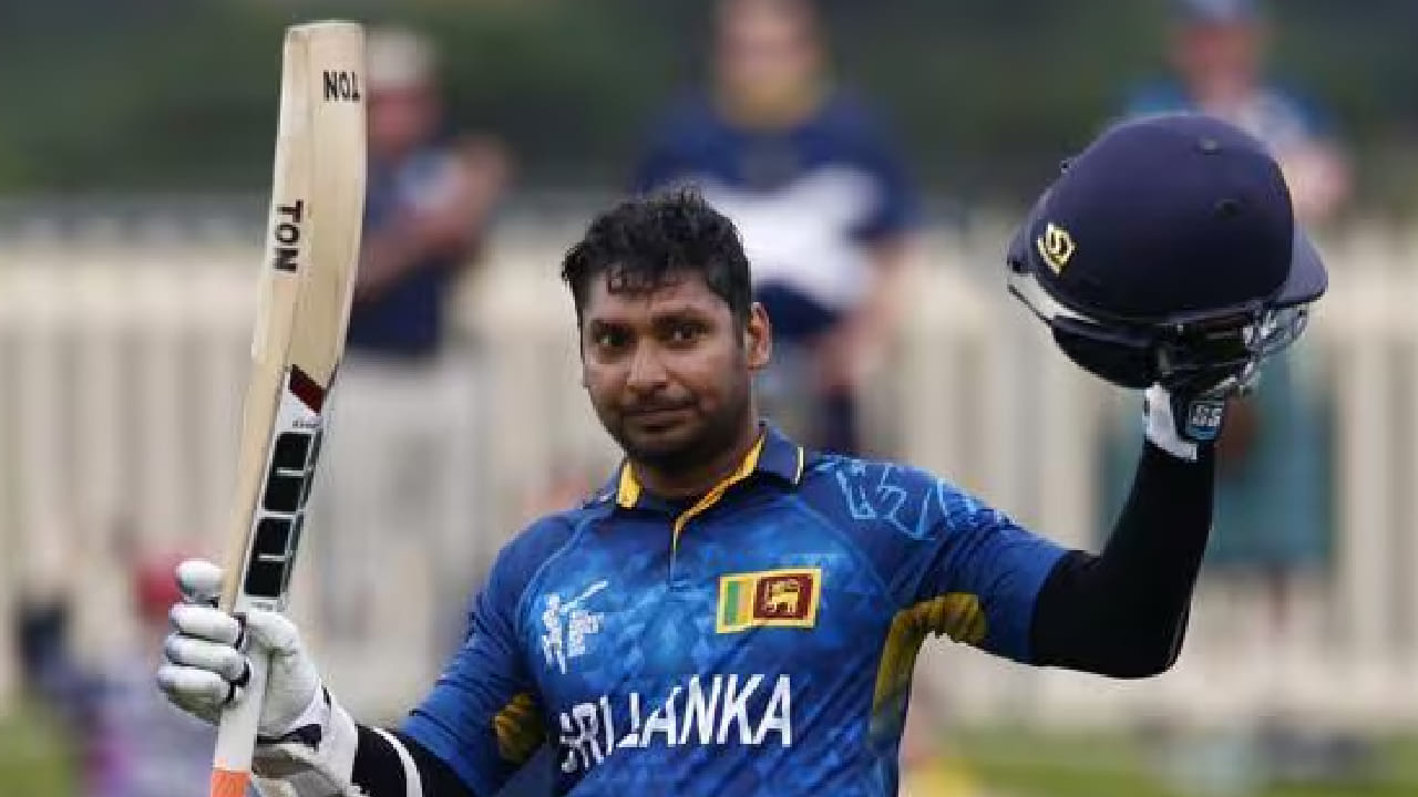 2000 ರಿಂದ 2015 ರವರೆಗೆ ಶ್ರೀಲಂಕಾ ಪರ ಕಣಕ್ಕಿಳಿದಿದ್ದ ಕುಮಾರ ಸಂಗಕ್ಕಾರ ಒಟ್ಟು 594 ಪಂದ್ಯಗಳನ್ನಾಡಿದ್ದಾರೆ. ಈ ವೇಳೆ 666 ಇನಿಂಗ್ಸ್ ಆಡಿರುವ ಅವರು 63 ಶತಕ ಹಾಗೂ 153 ಅರ್ಧಶತಕಗಳೊಂದಿಗೆ ಒಟ್ಟು 28016 ರನ್ ಕಲೆಹಾಕಿದ್ದಾರೆ. ಈ ಮೂಲಕ ಅಂತಾರಾಷ್ಟ್ರೀಯ ಕ್ರಿಕೆಟ್​​ನಲ್ಲಿ ಅತ್ಯಧಿಕ ರನ್​​ಗಳಿಸಿದ 2ನೇ ಬ್ಯಾಟರ್ ಎನಿಸಿಕೊಂಡಿದ್ದರು. ಇದೀಗ ಈ ದಾಖಲೆಯನ್ನು ವಿರಾಟ್ ಕೊಹ್ಲಿ ಮುರಿದಿದ್ದಾರೆ.