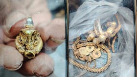 ಈ ಚಿನ್ನ ಯಾರಿಗೆ ಸೇರಲಿದೆ ಗೊತ್ತಾ?