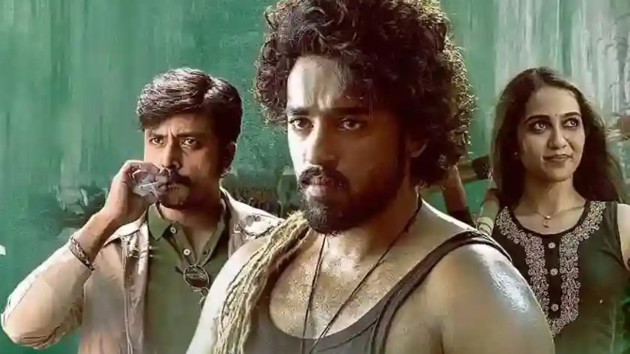 ತೆಲುಗು ಸಿನಿಮಾ ‘ಮೋಗ್ಲಿ’ ಒಂದು ಅಡ್ವೇಂಚರಸ್ ಥ್ರಿಲ್ಲರ್ ಕತೆಯಾಗಿದೆ. ಸಿನಿಮಾನಲ್ಲಿ ಹಾಸ್ಯ ಮತ್ತು ರೊಮ್ಯಾನ್ಸ್ ಸಹ ಇದ್ದು, ಸಿನಿಮಾ ಇದೀಗ ಇಟಿವಿ ವಿನ್ನಲ್ಲಿ ಸ್ಟ್ರೀಮಿಂಗ್ ಆರಂಭಿಸಿದೆ.