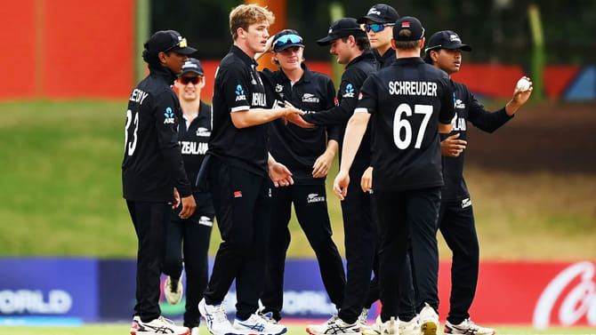 ಒಂದೇ ಒಂದು ಪಂದ್ಯ ಗೆಲ್ಲದೆ ಸೂಪರ್​ ಸಿಕ್ಸ್​ಗೇರಿದ ನ್ಯೂಝಿಲೆಂಡ್