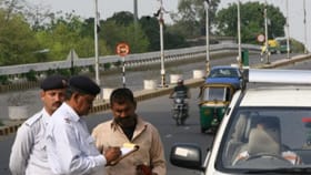 ನೋ-ಪಾರ್ಕಿಂಗ್ ಪ್ರದೇಶದಲ್ಲಿ ವಾಹನ ನಿಲ್ಲಿಸಿದ್ರೆ ಪೊಲೀಸರು ಹೀಗೆ ಮಾಡಬಾರದು