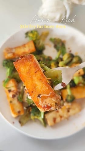 ಪನೀರ್ ಬ್ರೊಕೋಲಿ ಸ್ಟಿರ್ ಫ್ರೈ ಎಷ್ಟು ಸಿಂಪಲ್ ಆಗಿ ಮಾಡಬಹುದು ಗೊತ್ತಾ?