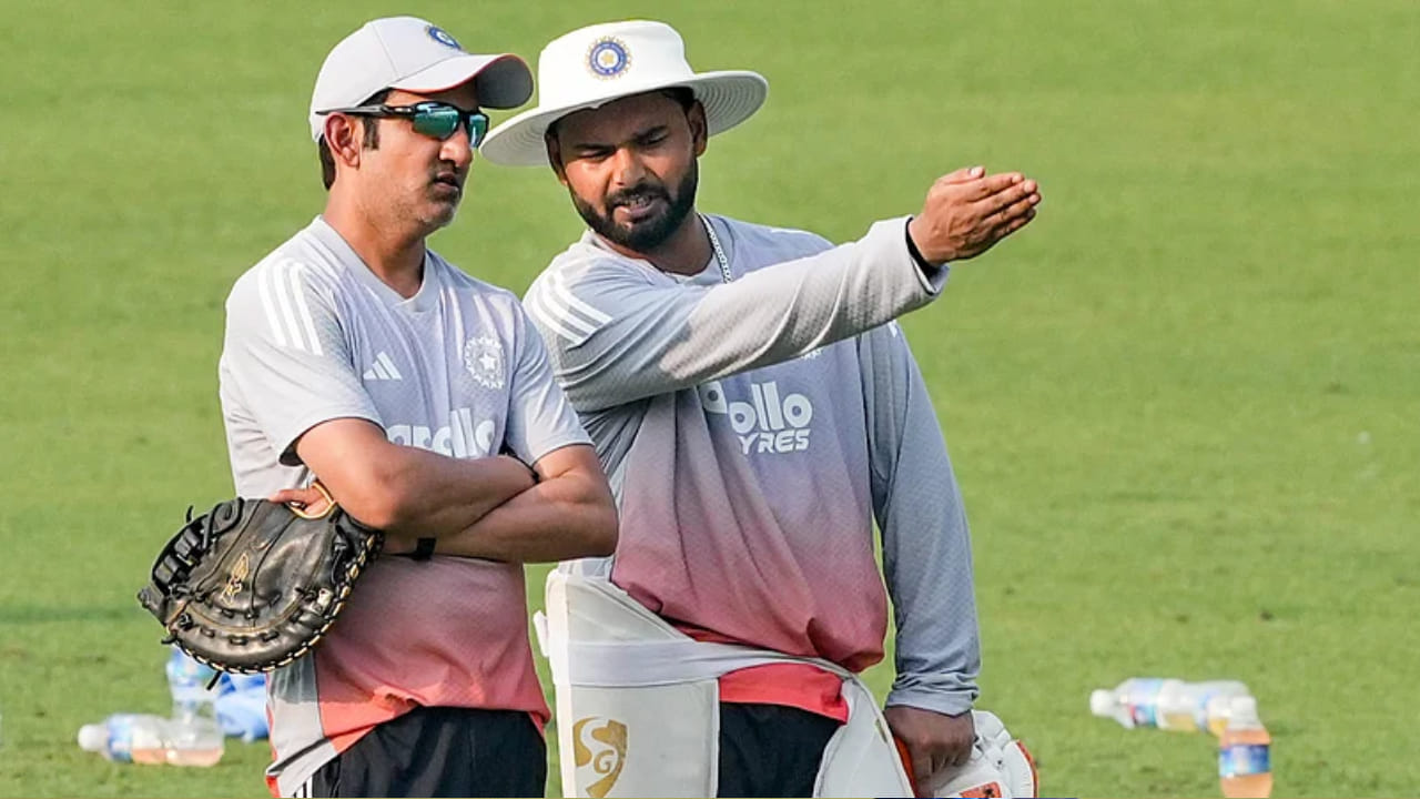 ಟೀಂ ಇಂಡಿಯಾ ಈಗ ಪಂತ್ ಅವರ ಚೇತರಿಕೆಯತ್ತ ಗಮನ ಹರಿಸಿದ್ದು, ಗಾಯವು ಗಂಭೀರವಾಗಿಲ್ಲದಿದ್ದರೆ ಪಂತ್ ತಂಡದಲ್ಲಿ ಕಾಣಿಸಿಕೊಳ್ಳಲಿದ್ದಾರೆ. ಆದರೆ ಅವರಿಗೆ ವಿಶ್ರಾಂತಿ ಅಗತ್ಯವಿದ್ದರೆ, ಅವರು ಸರಣಿಯ ಆರಂಭಿಕ ಪಂದ್ಯವನ್ನು ತಪ್ಪಿಸಿಕೊಳ್ಳಬಹುದು. ಸರಣಿಯ ಮೊದಲ ಪಂದ್ಯ ವಡೋದರಾದಲ್ಲಿ ನಡೆಯುತ್ತಿದ್ದು, ತಂಡದ ಆಡಳಿತ ಮಂಡಳಿ ಶೀಘ್ರದಲ್ಲೇ ಪಂತ್ ಗಾಯದ ಬಗ್ಗೆ ಹೇಳಿಕೆಯನ್ನು ಬಿಡುಗಡೆ ಮಾಡುವ ನಿರೀಕ್ಷೆಯಿದೆ.