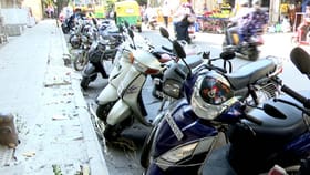 ಮಲ್ಲೇಶ್ವರಂನ ಸಂಪಿಗೆ ರಸ್ತೆ ದುಬಾರಿ: ಪೇ ಆ್ಯಂಡ್​ ಪಾರ್ಕಿಂಗ್​ ವ್ಯವಸ್ಥೆ