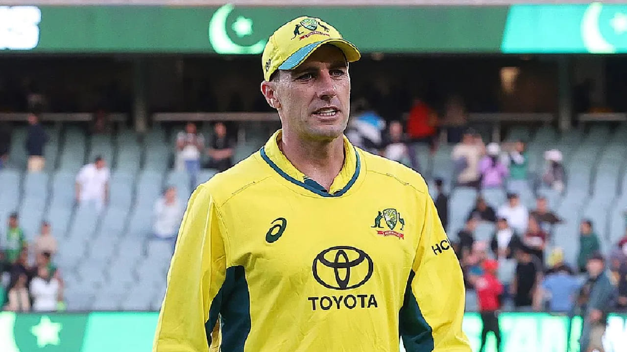 ಇದೀಗ ಫೆಬ್ರವರಿ 11ರ ವೇಳೆಗೆ ಅವರು ಸಂಪೂರ್ಣ ಫಿಟ್ ನೆಸ್ ಸಾಧಿಸುವುದಿಲ್ಲ ಎಂದು ಕ್ರಿಕೆಟ್ ಆಸ್ಟ್ರೇಲಿಯಾ ಖಚಿತಪಡಿಸಿದೆ. ಇದರೊಂದಿಗೆ ಆಸ್ಟ್ರೇಲಿಯಾ ತಂಡದ ಮೊದಲ ಪಂದ್ಯದಲ್ಲಿ ಪ್ಯಾಟ್ ಕಮಿನ್ಸ್ ಕಣಕ್ಕಿಳಿಯುವುದಿಲ್ಲ ಎಂಬುದು ಸಹ ಕನ್ಫರ್ಮ್ ಆಗಿದೆ.