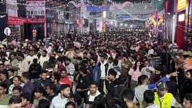 ನ್ಯೂ ಇಯರ್​​​: ಗೆಳೆಯನಿಗೆ ಹೊಡೆದ ಯುವತಿ, ನಡುರೋಡಲ್ಲೇ ಜೋಡಿ ಹೈಡ್ರಾಮಾ