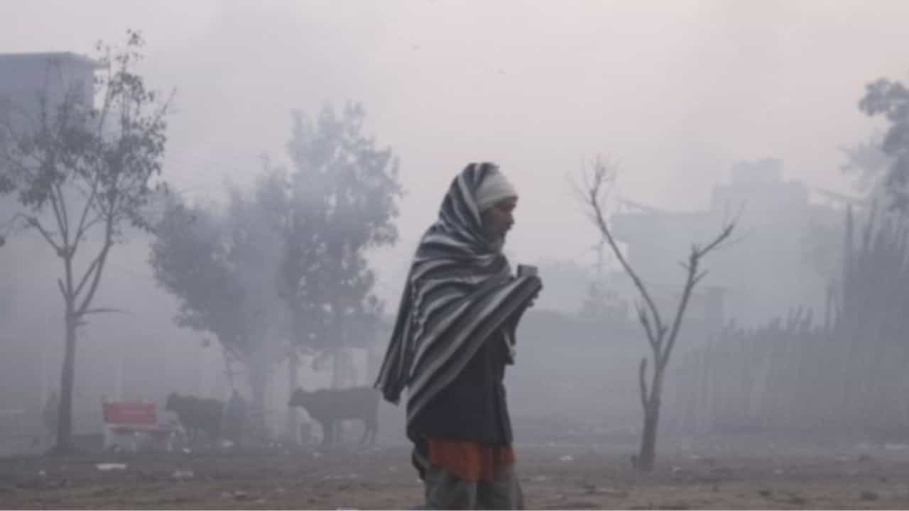 Karnataka Air Quality: ಬೆಂಗಳೂರು, ಮಂಗಳೂರು, ಮೈಸೂರು ಜನರೇ ಎಚ್ಚರ, ಗಾಳಿಯ ಗುಣಮಟ್ಟದಲ್ಲಿ ಭಾರೀ ಇಳಿಕೆ Karnataka Air Quality: ಬೆಂಗಳೂರು, ಮಂಗಳೂರು, ಮೈಸೂರು ಜನರೇ ಎಚ್ಚರ, ಗಾಳಿಯ ಗುಣಮಟ್ಟದಲ್ಲಿ ಭಾರೀ ಇಳಿಕೆ