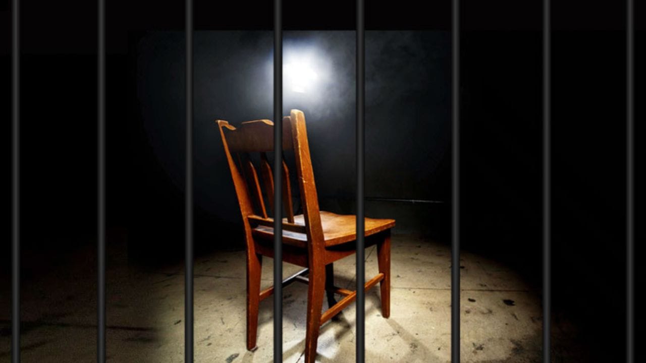 ಪೊಲೀಸರ ಕಿರುಕುಳಕ್ಕೆ ಹೊಸಕೋಟೆಯಲ್ಲಿ ವ್ಯಕ್ತಿ ಬಲಿ?: ನೇಣುಬಿಗಿದ ಸ್ಥಿತಿಯಲ್ಲಿ ಶವ ಪತ್ತೆ ಪೊಲೀಸರ ಕಿರುಕುಳಕ್ಕೆ ಹೊಸಕೋಟೆಯಲ್ಲಿ ವ್ಯಕ್ತಿ ಬಲಿ?: ನೇಣುಬಿಗಿದ ಸ್ಥಿತಿಯಲ್ಲಿ ಶವ ಪತ್ತೆ