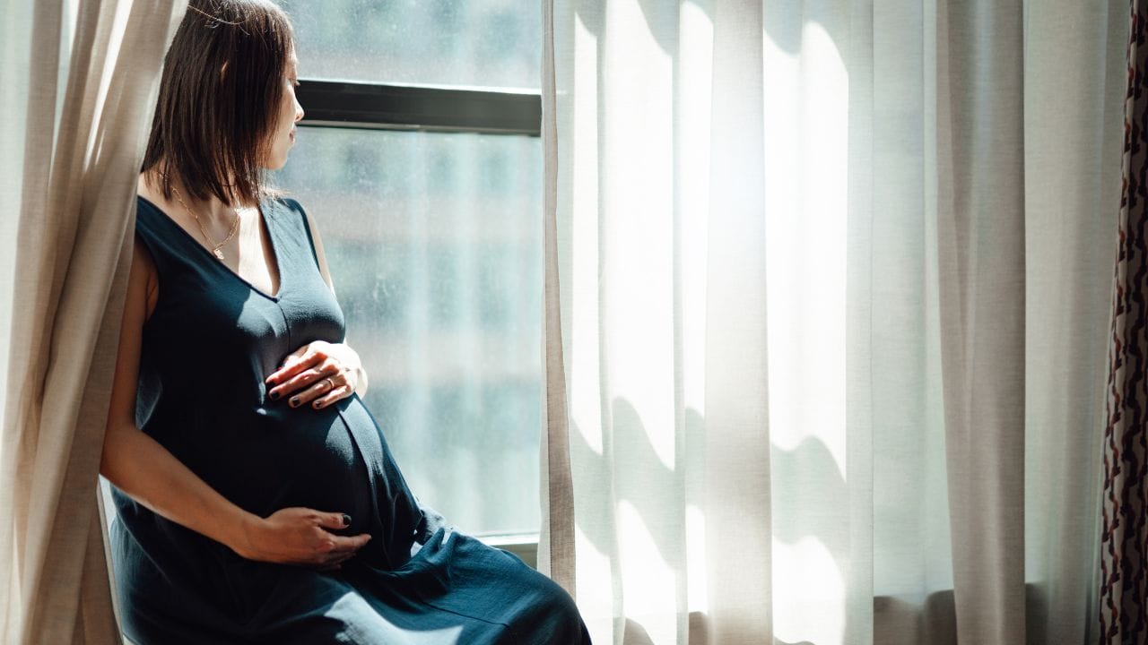 ಗರ್ಭಾವಸ್ಥೆಯಲ್ಲಿ ಖಿನ್ನತೆ ಕಂಡುಬರುವುದಕ್ಕೆ ಕಾರಣವೇನು? ತಡೆಗಟ್ಟಲು ಏನು ಮಾಡಬಹುದು ತಿಳಿದುಕೊಳ್ಳಿ ಗರ್ಭಾವಸ್ಥೆಯಲ್ಲಿ ಖಿನ್ನತೆ ಕಂಡುಬರುವುದಕ್ಕೆ ಕಾರಣವೇನು? ತಡೆಗಟ್ಟಲು ಏನು ಮಾಡಬಹುದು ತಿಳಿದುಕೊಳ್ಳಿ