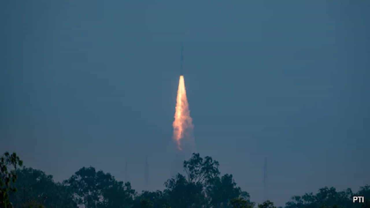 16 ‘ಪ್ಯಾಸೆಂಜರ್ಸ್’ಗಳನ್ನು ಹೊತ್ತು ಹೊರಟಿದ್ದ PSLV-C62 ರಾಕೆಟ್ನಲ್ಲಿ ಬದುಕುಳಿದಿದ್ದು ‘KID’ ಮಾತ್ರ 16 ‘ಪ್ಯಾಸೆಂಜರ್ಸ್’ಗಳನ್ನು ಹೊತ್ತು ಹೊರಟಿದ್ದ PSLV-C62 ರಾಕೆಟ್ನಲ್ಲಿ ಬದುಕುಳಿದಿದ್ದು ‘KID’ ಮಾತ್ರ