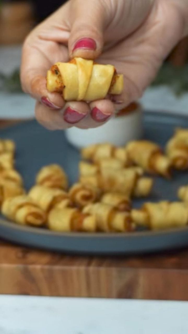 ಎಷ್ಟು ಸಿಂಪಲ್ ಆಗಿ ಸಮೋಸಾ ಮಾಡೋದು ಹೇಗೆ ಗೊತ್ತಾ?