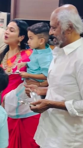 ತಟ್ಟೆ ಬಾರಿಸುತ್ತಾ ಊಟಕ್ಕಾಗಿ ಸಾಲಿನಲ್ಲಿ ನಿಂತ ರಜನೀಕಾಂತ್