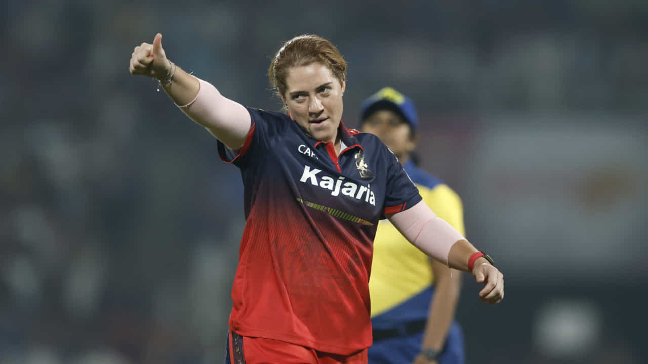 RCB vs MI Live Score, WPL 2026: ಡಿ ಕ್ಲರ್ಕ್​ ಆಲ್‌ರೌಂಡರ್ ಪ್ರದರ್ಶನ; ಆರ್​ಸಿಬಿಗೆ ರೋಚಕ ಜಯ
