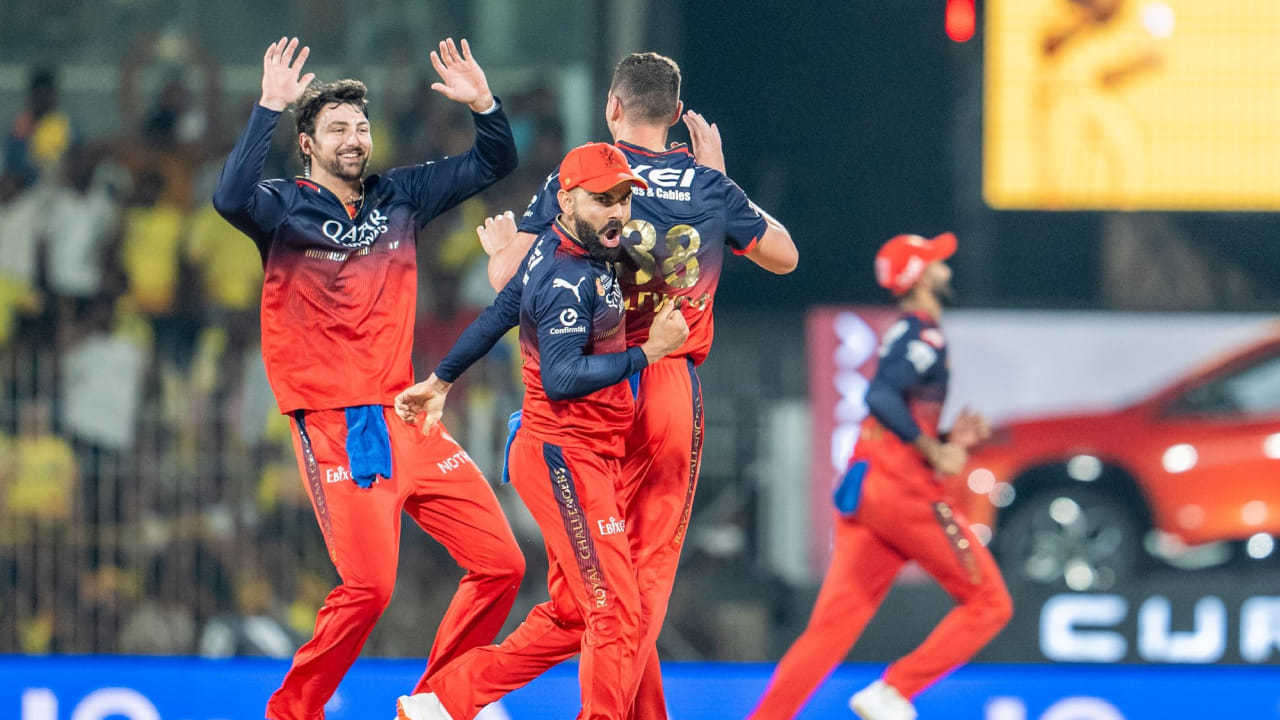 ಹಾಗೆಯೇ ಉಳಿದ ಪಂದ್ಯಗಳನ್ನು ಮಹಾರಾಷ್ಟ್ರದ ಪುಣೆಯಲ್ಲಿ ನಡೆಸುವ ಸಾಧ್ಯತೆ ಇದೆ ಎಂದು ವರದಿಯಾಗಿದೆ. ಫ್ರಾಂಚೈಸಿ ಈಗಾಗಲೇ ಮಹಾರಾಷ್ಟ್ರ ಕ್ರಿಕೆಟ್ ಅಸೋಸಿಯೇಷನ್‌ನೊಂದಿಗೆ ಈ ಬಗ್ಗೆ ಚರ್ಚಿಸಿದ್ದು, ಪುಣೆ ಕ್ರೀಡಾಂಗಣವನ್ನು ಸಹ ಪರಿಶೀಲಿಸಿದೆ. ಆದಾಗ್ಯೂ, ಇನ್ನೂ ಯಾವುದೇ ಅಧಿಕೃತ ಘೋಷಣೆ ಮಾಡಿಲ್ಲ.
