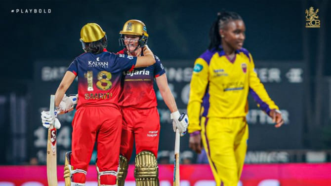 ಸತತ 2ನೇ ಗೆಲುವಿನೊಂದಿಗೆ ಅಗ್ರಸ್ಥಾನಕ್ಕೇರಿದ ಆರ್​ಸಿಬಿ