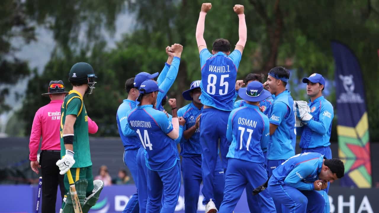 U19 World Cup 2026: ಅಚ್ಚರಿಯ ಫಲಿತಾಂಶ; ಅಫ್ಘಾನಿಸ್ತಾನ ವಿರುದ್ಧ ಸೋತ ದಕ್ಷಿಣ ಆಫ್ರಿಕಾ U19 World Cup 2026: ಅಚ್ಚರಿಯ ಫಲಿತಾಂಶ; ಅಫ್ಘಾನಿಸ್ತಾನ ವಿರುದ್ಧ ಸೋತ ದಕ್ಷಿಣ ಆಫ್ರಿಕಾ