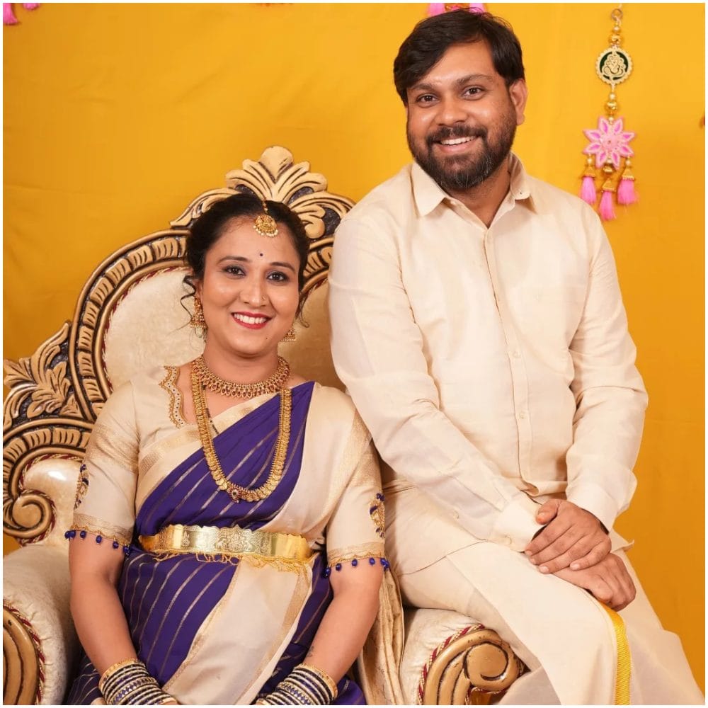 ಕಳೆದ ತಿಂಗಳು ಸಂಧ್ಯಾ ಅರಕೆರೆ ಅವರ ಸೀಮಂತ ಶಾಸ್ತ್ರ ನೆರವೇರಿದೆ. ಅವರ ಕುಟುಂಬದವರು ಇದರಲ್ಲಿ ಭಾಗಿ ಆಗಿದ್ದರು. ಅವರಿಗೆ ಎಲ್ಲರೂ ಅಭಿನಂದನೆ ತಿಳಿಸುತ್ತಾ ಇದ್ದಾರೆ. ಶೀಘ್ರವೇ ಅವರ ಕಡೆಯಿಂದ ಸಿಹಿ ಸುದ್ದಿ ಸಿಗಲಿದೆ.