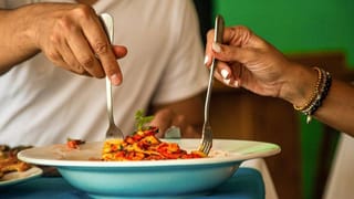 Spiritual Tips: ಪಿತೃಗಳ ಹೆಸರಿನಲ್ಲಿ ಗಿಡ ನೆಡುವುದರ ಮಹತ್ವ ಮತ್ತು ಆಧ್ಯಾತ್ಮಿಕ ಪ್ರಯೋಜನಗಳು