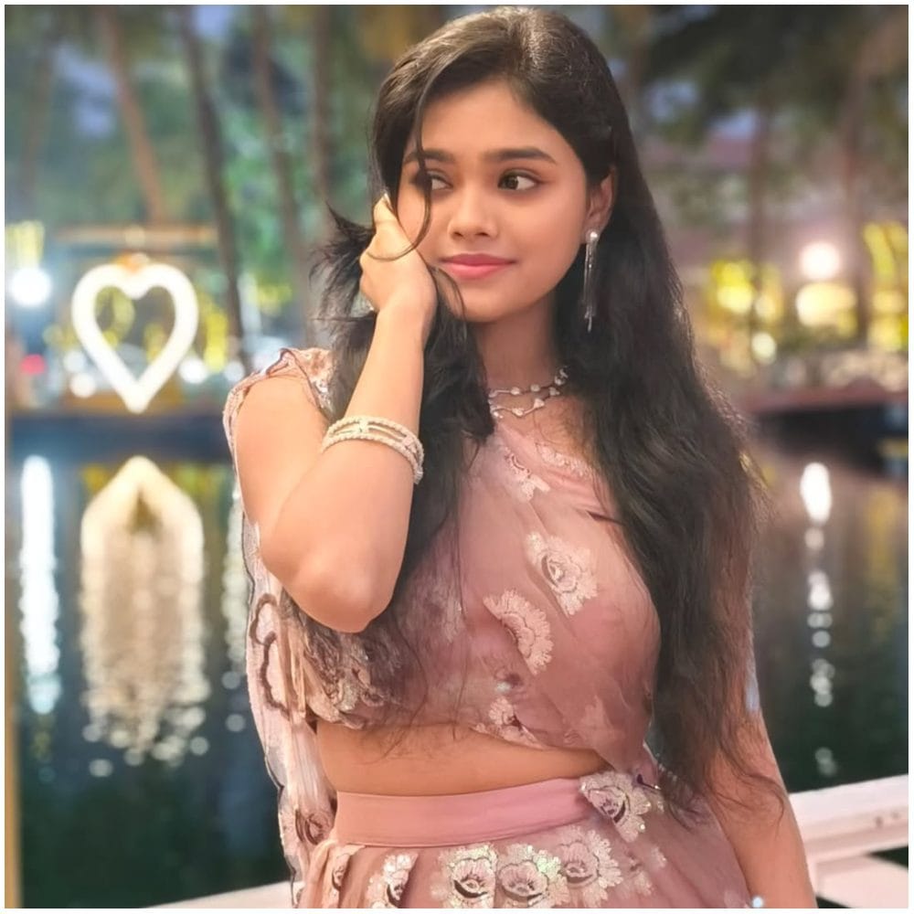 ಶಿವಾನಿ ನವೀನ್ ಅವರು ವಿವಿಧ ಕಡೆಗಳಲ್ಲಿ ಶೋಗಳನ್ನು ನೀಡುತ್ತಿದ್ದಾರೆ. ಇತ್ತೀಚೆಗೆ ಅವರು ಪಾಂಡಿಚೇರಿಗೆ ತೆರಳಿ ಶೋ ಕೊಟ್ಟಿದ್ದಾರೆ. ಈ ಮೂಲಕ ಬೇರೆ ಭಾಷೆ, ರಾಜ್ಯಗಿಂದಲೂ ಅವರಿಗೆ ಆಫರ್ಗಳು ಬರುತ್ತಿರುವುದು ಸ್ಪಷ್ಟವಾಗಿದೆ.