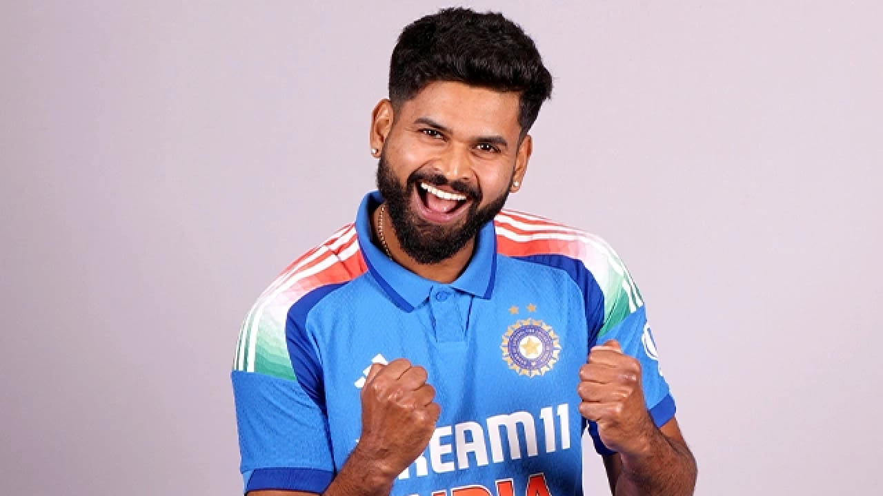 ಏಕೆಂದರೆ ನ್ಯೂಝಿಲೆಂಡ್ ವಿರುದ್ಧದ 5 ಪಂದ್ಯಗಳ ಸರಣಿಯ ಮೊದಲ ಮೂರು ಮ್ಯಾಚ್​ಗಳಿಗೆ ಮಾತ್ರ ಶ್ರೇಯಸ್ ಅಯ್ಯರ್ ಅವರನ್ನು ಆಯ್ಕೆ ಮಾಡಲಾಗಿದೆ. ಇನ್ನುಳಿದ ಎರಡು ಮ್ಯಾಚ್​ಗಳಲ್ಲಿ ತಿಲಕ್ ವರ್ಮಾ ಕಣಕ್ಕಿಳಿಯುವ ಸಾಧ್ಯತೆಯಿದೆ. ಹೀಗಾಗಿಯೇ ಅಯ್ಯರ್ ಅವರನ್ನು 3 ಪಂದ್ಯಗಳಿಗೆ ಆಯ್ಕೆ ಮಾಡಿದ್ದಾರೆ.